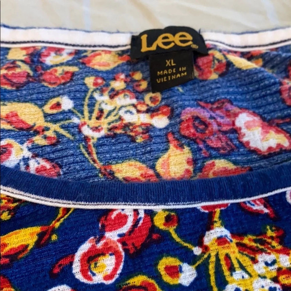 Lee Navy Blue with Floral Print and Stripes Sleeveless Top Vacation Size XL - Picture 2 of 5